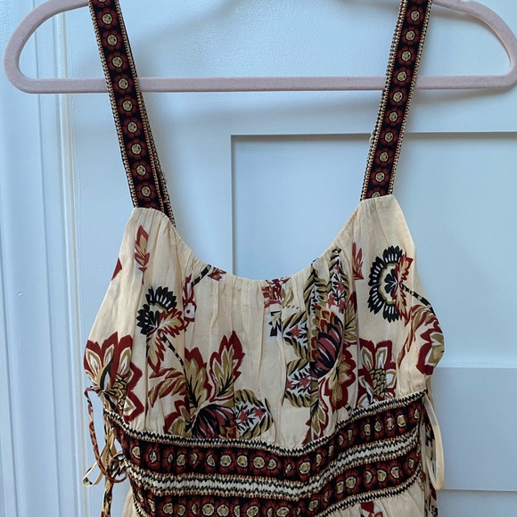 FARM Rio Aura Floral Sand Sleeveless Midi Dress - Picture 11 of 11